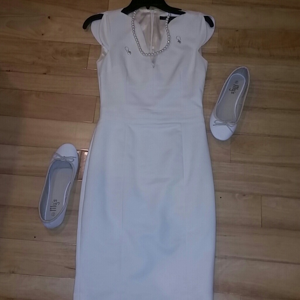 French Connection White Cap-Sleeve Sheath Dress